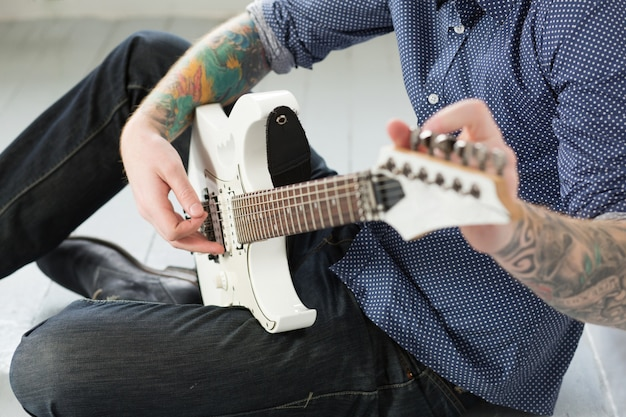 What to Do After Buying a Used Electric Guitar: Steps to Refresh It