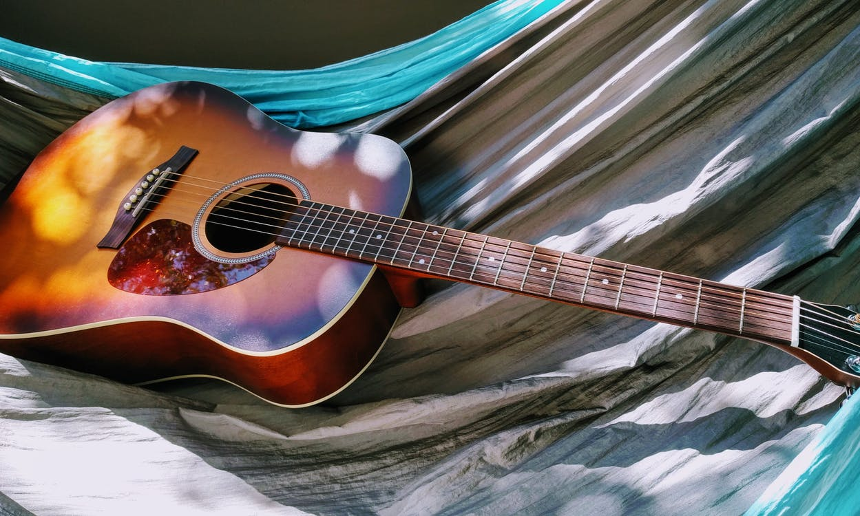 A Guide To Acoustic Guitar Strings